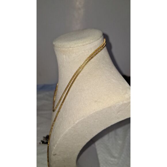 A Double Tassel Gold Tone Chain Women's Necklace Elegant Classy Roaring 20's - Picture 5 of 9